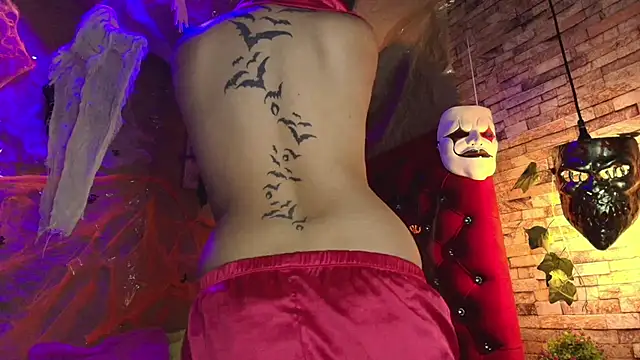 Victoria Thompson1 online show from November 2, 2025, 3:03 pm