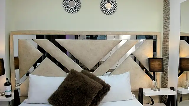 ximena vasquez8 online show from February 24, 2026, 3:15 am