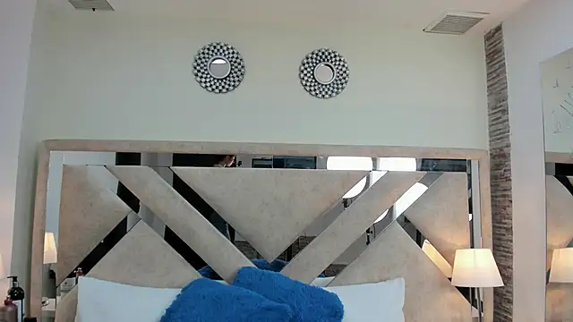 ximena vasquez8 online show from March 11, 2026, 4:07 am