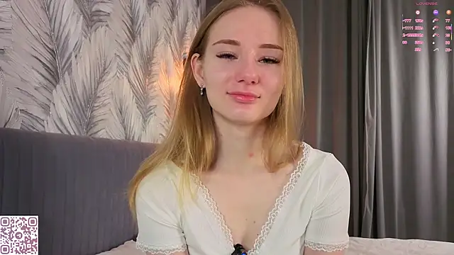 ElvinaRose online show from January 17, 2026, 2:05 am