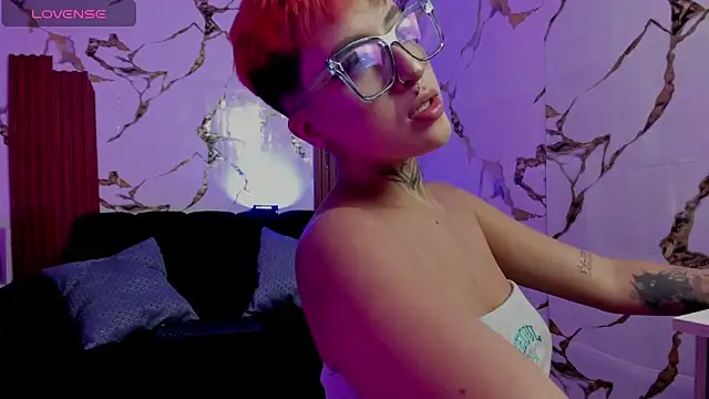 Snapshot of Rebeka-baker chatting on September 23, 2025, 2:36 am Rebeka-baker online show from September 23, 2025, 2:36 am