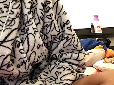 Moxhavix online show from November 9, 2025, 8:29 pm