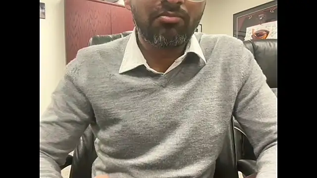 pranastro00 online show from April 23, 2026, 3:36 pm