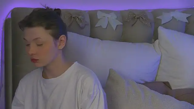 miamunn online show from December 21, 2025, 11:56 pm