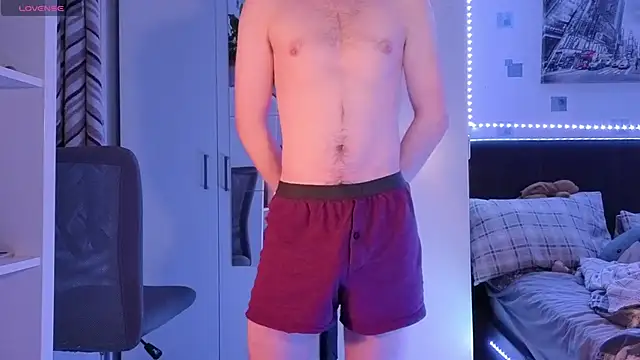 luciferdaroyale online show from November 11, 2025, 10:10 pm