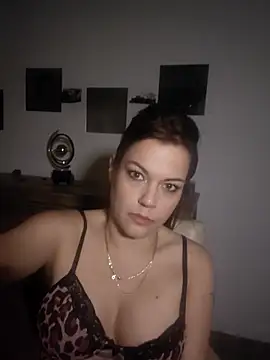 Snapshot of Foxy-Milfy chatting on September 29, 2025, 10:36 pm Foxy-Milfy online show from September 29, 2025, 10:36 pm