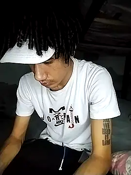 Gabriel Stone online show from November 26, 2025, 4:24 am