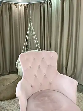 Naomi   Rias online show from October 9, 2025, 11:58 pm