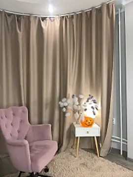 Naomi   Rias online show from October 31, 2025, 1:06 am