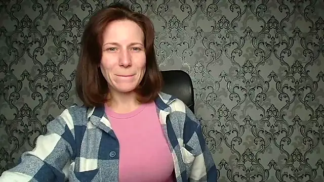 Kelly Kisss online show from December 19, 2025, 10:44 am