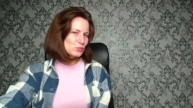 Kelly Kisss online show from December 20, 2025, 6:26 pm