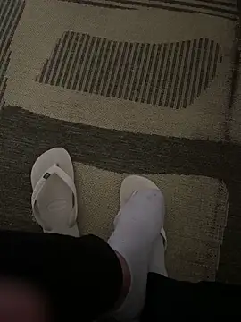 Snapshot of japa-16cm chatting on September 10, 2025, 10:26 am japa-16cm online show from September 10, 2025, 10:26 am