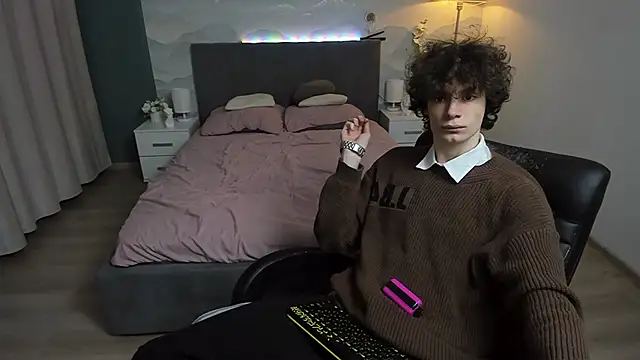 Edvard Blare online show from September 12, 2025, 5:35 pm