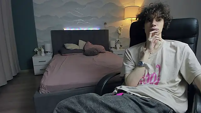 Edvard Blare online show from September 28, 2025, 3:28 pm