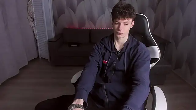 Edvard Blare online show from October 18, 2025, 4:52 pm