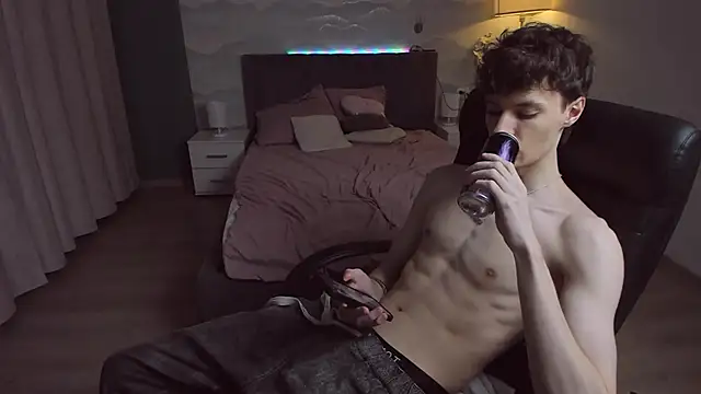 Edvard Blare online show from October 26, 2025, 5:08 pm