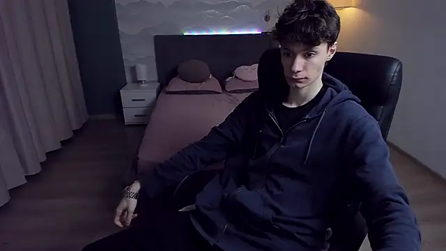 Edvard Blare online show from October 31, 2025, 5:03 pm