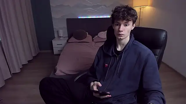 Edvard Blare online show from November 13, 2025, 8:13 am