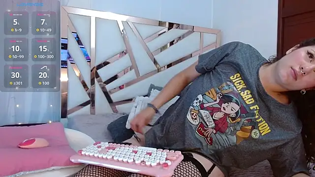 hannia baileys online show from May 29, 2026, 7:28 am