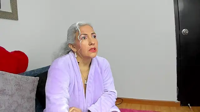 marilyn70 online show from November 16, 2025, 1:33 am