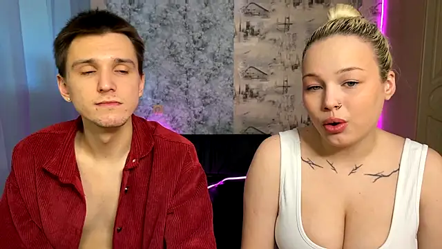 Snapshot of Mia_Sakuraa chatting on October 19, 2025, 2:23 am Mia Sakuraa online show from October 19, 2025, 2:23 am