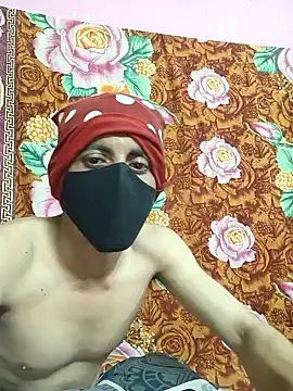 Seducing couple online show from November 13, 2025, 6:18 pm