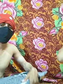 Seducing couple online show from February 21, 2026, 5:36 pm