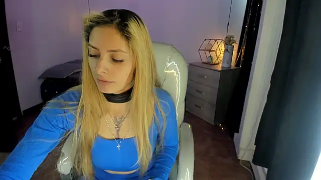 Jennaa Cooper online show from October 1, 2025, 8:37 pm