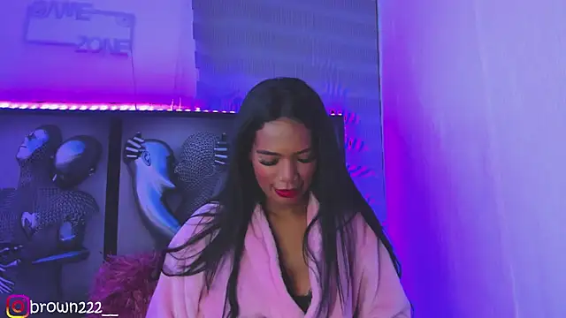  naomibrown  online show from November 17, 2025, 2:17 am