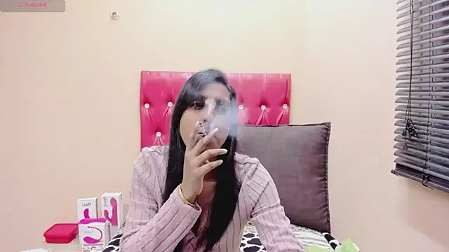 INDIANCREAM4U online show from May 19, 2026, 5:25 am