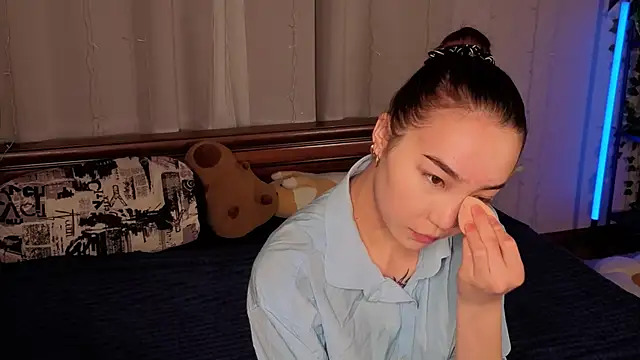 Snapshot of OdetteBiddy chatting on December 21, 2025, 8:05 pm OdetteBiddy online show from December 21, 2025, 8:05 pm