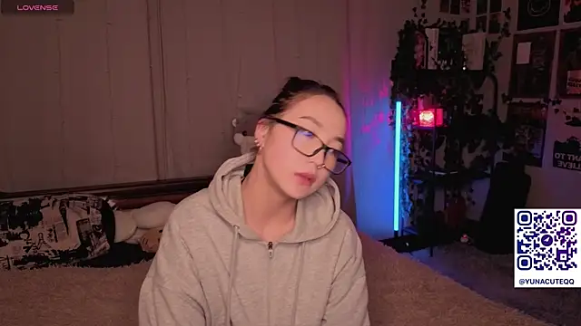 Snapshot of OdetteBiddy chatting on January 7, 2026, 10:12 pm OdetteBiddy online show from January 7, 2026, 10:12 pm