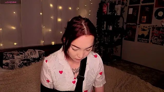 Snapshot of OdetteBiddy chatting on February 3, 2026, 8:03 pm OdetteBiddy online show from February 3, 2026, 8:03 pm