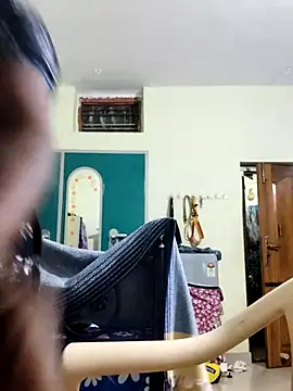 papukurty online show from October 22, 2025, 4:07 pm