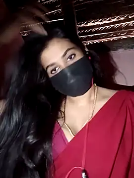 umairahaasan 1 online show from November 12, 2025, 9:42 am