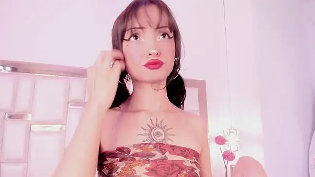 Snapshot of MaddieStark chatting on November 13, 2025, 5:01 pm MaddieStark online show from November 13, 2025, 5:01 pm