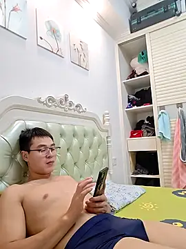 defgghj online show from October 6, 2025, 1:08 pm