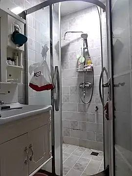 defgghj online show from October 17, 2025, 2:30 pm