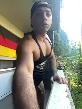 1Richrichard1 online show from June 18, 2026, 8:14 am