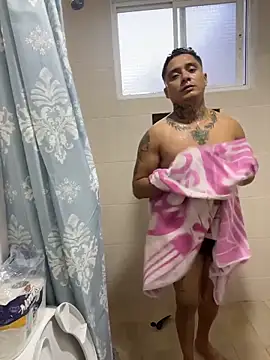 siilvestremx online show from November 14, 2025, 11:13 pm