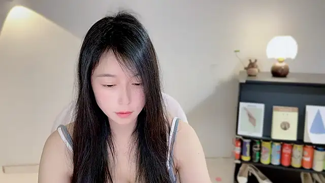 Snapshot of Onechestnut chatting on April 3, 2026, 5:38 am Onechestnut online show from April 3, 2026, 5:38 am