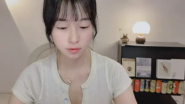 Onechestnut online show from May 28, 2026, 9:17 am