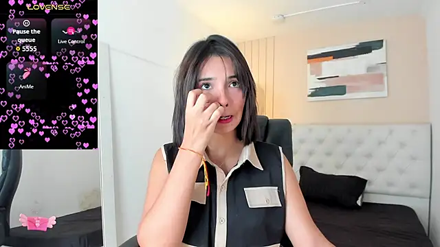 Snapshot of BarbieGirl_xx chatting on November 11, 2025, 7:58 pm BarbieGirl xx online show from November 11, 2025, 7:58 pm