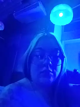 Dulcedeanis online show from January 14, 2026, 4:40 am