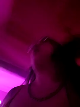 Snapshot of Dulcedeanis chatting on February 10, 2026, 2:37 am Dulcedeanis online show from February 10, 2026, 2:37 am
