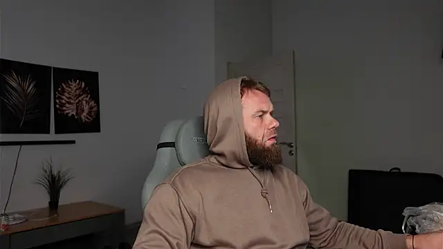 Snapshot of Stewart_Barnz chatting on October 15, 2025, 6:46 am Stewart Barnz online show from October 15, 2025, 6:46 am