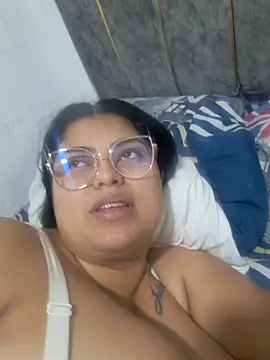 ValentinaBreats online show from October 17, 2025, 3:53 am