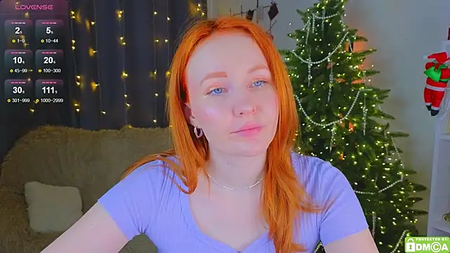 JoyceJones online show from December 22, 2025, 9:23 pm