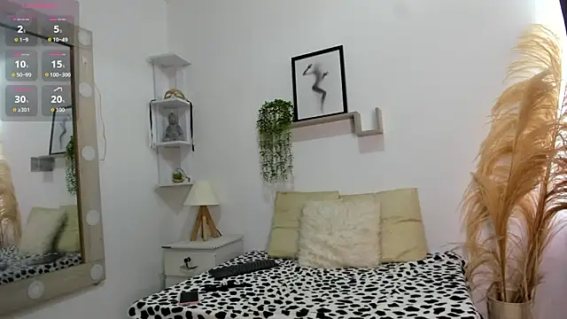 Samanta Monroe online show from October 12, 2025, 6:07 pm