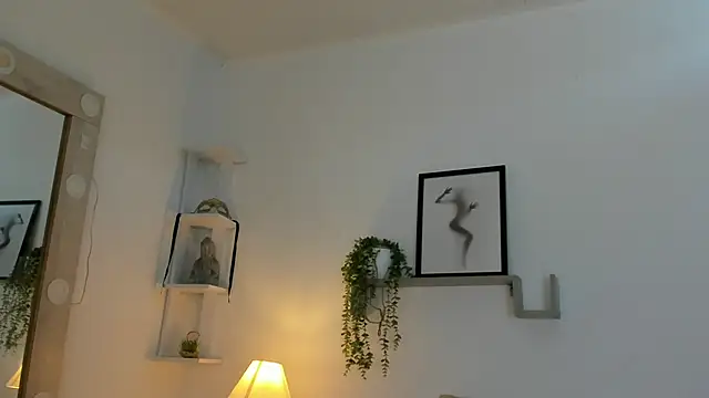 Samanta Monroe online show from November 7, 2025, 11:54 am